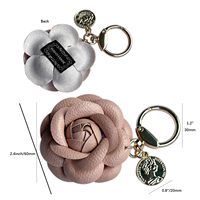 Llavero de Cuero con Forma Irregular y Diseño de Rosas y Camelias, Ecológico, con Impresión Digital, para Múltiples Ocasiones, para Mujer