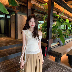 Camiseta Beige sin Mangas con Cuello con Volantes, Transpirable, de Secado Rápido, para Mujer, Verano 2025, Color Sólido, Chifón, Corte Regular - Product Image 1