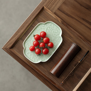 Guanlan <b>Ceramics</b> Begonia Fruit <b>Plate</b> Irregular Porcelain Tea Snack <b>Plate</b> Home Party Use - Product Image 2