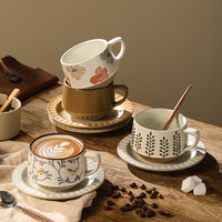 Set Hadiah Cangkir Keramik Vintage Gaya Jepang Cangkir Kopi Bermotif Kreatif Cangkir Latte Art Cangkir Stoneware untuk Rumah dengan Hiasan Bunga