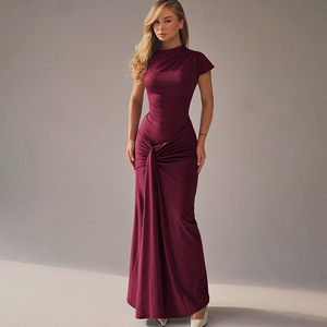 Nueva moda <span class=keywords><strong>porm</strong></span> con clase hermosas damas maduras manga corta lindo negro caliente sexy barato Night Club Vestidos para mujeres