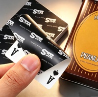 Cartes à jouer en plastique PVC personnalisées, de luxe, noires, lavables, pour les rassemblements sociaux et les fêtes, avec boîte en métal, en vente