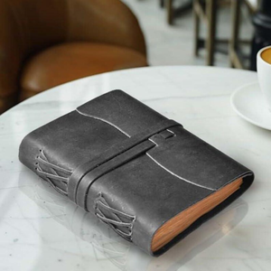 สมุดบันทึกหนังทำมือพร้อมกระดาษขอบดิบสไตล์วินเทจสำหรับเขียน วาดภาพ และใช้ในชีวิตประจำวัน - Product Image 4