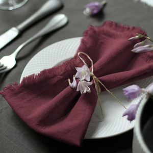 Serviettes en lin brodées de qualité supérieure nappe de mariage jetable Logo de couleur personnalisé Style américain fait à la main pour une maison élégante - Product Image 1