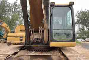 Excavadora de cadenas Caterpillar 330 de 30 toneladas de buena calidad, usada, con pocas horas de uso, certificación CE, con componentes de motor y transmisión, potencia de 225 kW - Product Image 3