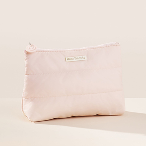 Pochette de <span class=keywords><strong>maquillage</strong></span> élégante en nylon léger avec logo métallique, petite pochette matelassée et gonflée pour femme - Product Image 4