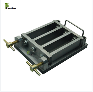 Molde de prismas de tres cavidades de 40x40x160 mm para pruebas de resistencia de prismas de hormigón, cemento y mortero - Product Image 4