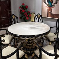 Ensemble de table à manger de style français classique avec plateau en marbre, 6 places avec chaises, aspect antique sculpté à la main