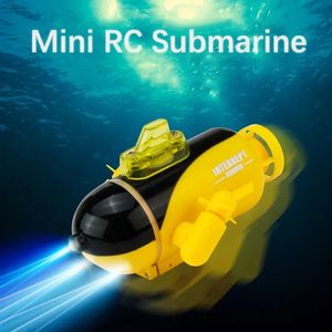 Bateau télécommandé miniature de haute qualité à 4 canaux, jouet pour enfants, modèle de <span class=keywords><strong>sous</strong></span>-<span class=keywords><strong>marin</strong></span> électrique télécommandé <span class=keywords><strong>avec</strong></span> lumières, piles incluses, prêt à l'emploi - Product Image 5