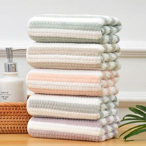 Lot de serviettes de bain en polaire corail de haute qualité, couleur unie, extra large, épais, séchage rapide, absorbant, idéal pour la pause déjeuner, cadeau - Product Image 2