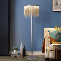 Lampe sur pied en cristal LED avec chaîne à pompons de luxe, en aluminium chromé, à 2 niveaux, avec franges, moderne, pour salon, chambre, hôtel, décoration