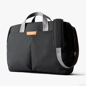 Bolsa de Mensajero Personalizada de Tela Oxford, Bolsa de Hombro Grande Negra Resistente con Bolsillos para Hombre, Primavera 2024 - Product Image 1