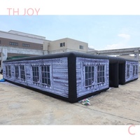 Expédition rapide par avion jusqu'à votre porte, maison hantée gonflable géante de 10x10m, jeux de laser tag effrayants pour Halloween, labyrinthe