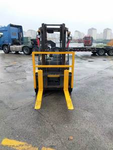 Montacargas Komatsu de 3 Toneladas, Elevador Hidráulico Eléctrico, Montacargas Diésel, Válvula de Control, Barra de Extensión de Transmisión - Product Image 4
