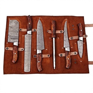 Juego de Cuchillos de Cocina de Acero de Damasco de 5 Piezas con Mango de Madera y Varilla de Afilado - Product Image 4