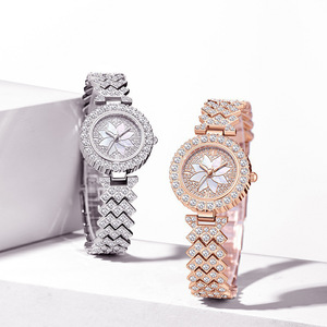 Coffret cadeau de montre pour femme avec incrustation de diamants, ensemble de montres à quartz luxueux et polyvalent, directement vendu par les fabricants - Product Image 4
