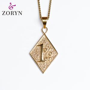 Colgante de Espadas Chapadas en Oro a Través del Corazón, Joyería Gótica Punk Oscura Romántica Medieval Vintage de Acero Inoxidable para Hombres y Mujeres - Product Image 5