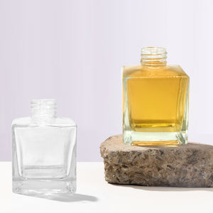 Botella <span class=keywords><strong>de</strong></span> Licor Vacía con Logotipo Personalizado, Botella <span class=keywords><strong>de</strong></span> Vidrio para Vodka, Ginebra, Whisky, 100ml, 200ml, 500ml, 750ml, con Corcho - Product Image 1