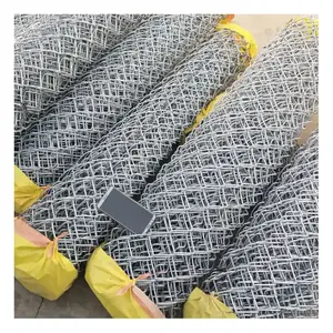 8 pé usado aeroporto galvanizado ciclone Wire Mesh 1,5 polegadas Chain Link Fence Rolls