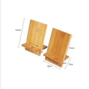 Soporte de Bambú para Teléfono Móvil 2024 con Certificación de Calidad, Soporte Universal Portátil para Escritorio y Hogar, Estilo Moderno - Product Image 5