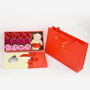 Coffret Cadeau Salon Marque Blanche 12 Pièces Fleurs Savon Rose <span class=keywords><strong>Pédicure</strong></span> avec Ours en Peluche - Product Image 2