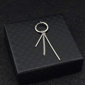 Boucles d'oreilles pendantes personnalisées à pampilles, en acier inoxydable, design minimaliste et original, unisexe, bijoux en gros - Product Image 3