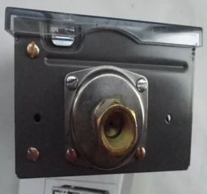 Contrôleur de pression Switch L404F1102 avec recyclage automatique (10 psi à 150 psi) pour air et gaz non combustibles - Product Image 4