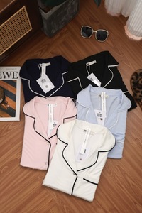 Set <span class=keywords><strong>Pigiama</strong></span> da <span class=keywords><strong>Donna</strong></span> in <span class=keywords><strong>Cotone</strong></span> Modal con <span class=keywords><strong>Camicia</strong></span> <span class=keywords><strong>a</strong></span> Maniche Lunghe e Pantaloni <span class=keywords><strong>a</strong></span> Gamba Larga in Tinta Unita - Product Image 6