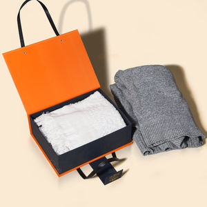 고급 종이 접이식 마그네틱 선물 상자 의류 의류 의류 티셔츠 의류 포장 상자 - Product Image 5