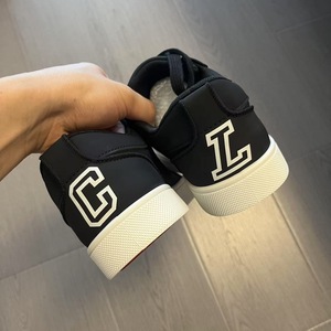 Chaussures décontractées polyvalentes et tendance, nouvelle collection 2026. Sneakers de style coréen identiques pour hommes et femmes. Chaussures de marche confortables pour tous - Product Image 4
