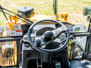 New Design 70kw Backhoe Excavator CLG764A With AC Cab in Dubai Loaders - Product Image 6
