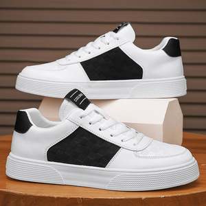 1 1 printemps petites chaussures blanches en cuir respirant confortable chaussures de sport plates 2025 mode tout-match bas décontracté chaussures pour hommes - Product Image 5