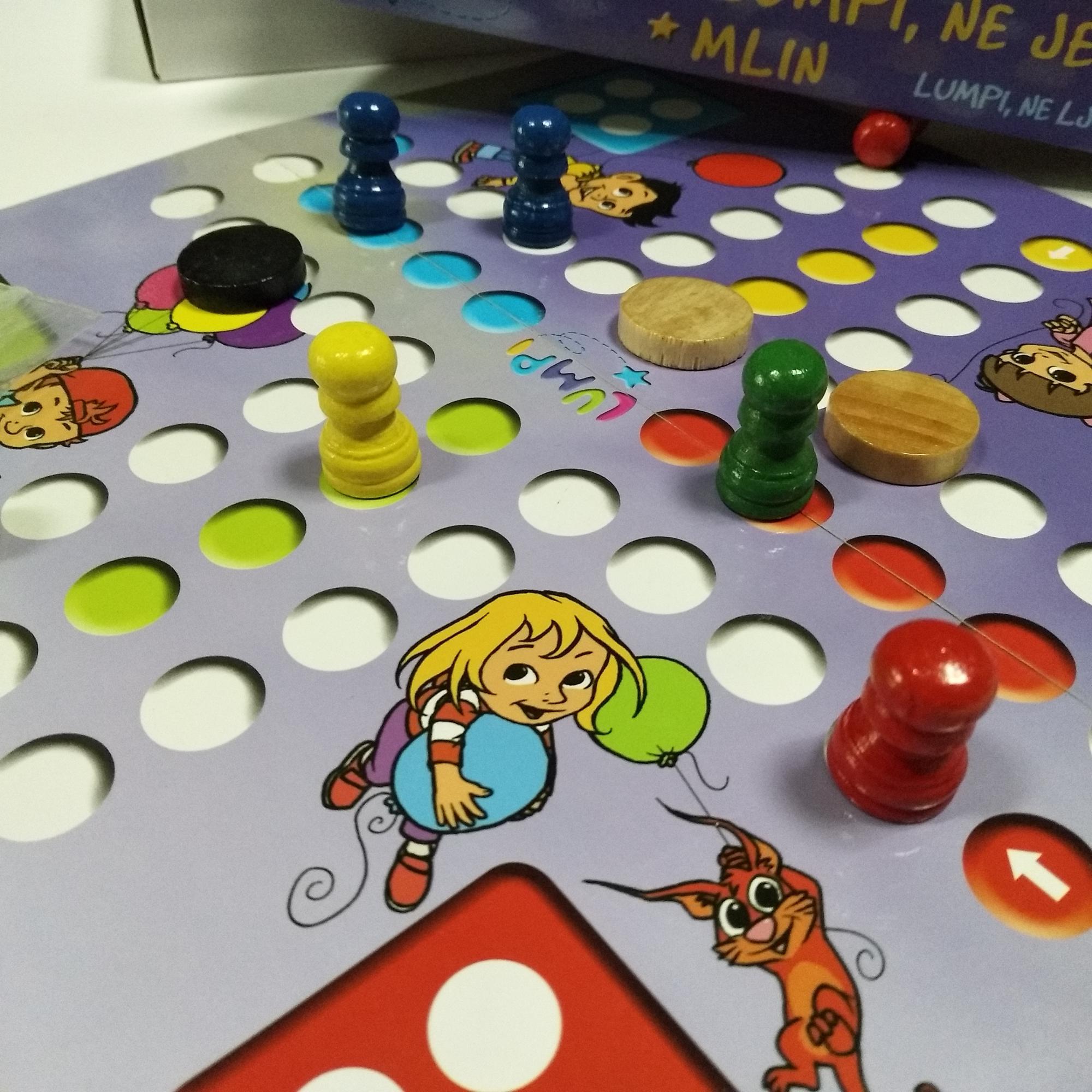 Adapté aux besoins du client de salon de divertissement pour adultes en boîte dés poker jeu de société