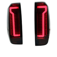 Accessoires de voiture Feu arrière noir ou feu arrière LED transparent pour Navara NP300 Navara D40 2005 - 2014