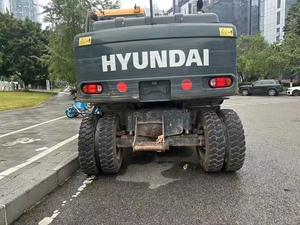 Excavatrice sur pneus Hyundai 150W 15 tonnes d'occasion |   Puissance de creusement élevée |   Pompe hydraulique du moteur |   Support des pièces OEM |   Tout-terrain | - Product Image 5