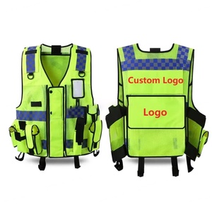 Gilet de sécurité réfléchissant pour chien de la marque Tccfcct, 1 pièce, haute visibilité, avec 5 poches, confortable et pratique - Product Image 3