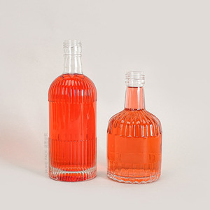 Botellas de Licor con Rayas Verticales y Diseño Acanalado de 375 ml, 500 ml, 700 ml y 750 ml, Botellas Personalizadas para Tequila y Ginebra - Product Image 2