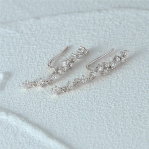 CANNER Pendientes Ear Climbers de Plata de Ley 925 con Zirconia en Racimo y Cadena de Tenis, Tipo Cuff Crawler, para Niñas - Product Image 4