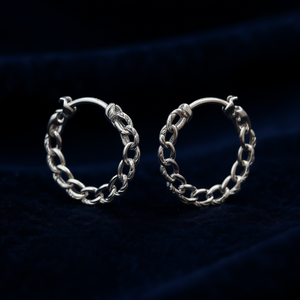 Orecchini a Cerchio E892 in Oro Bianco, Design Minimalista Unisex per Uso Quotidiano, Gioielli Raffinati - Product Image 2