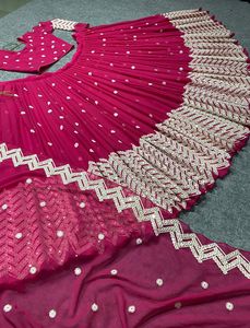 Top vente designer de bollywood travail lourd lehenga choli bollywood soie Lehenga Choli Collection disponible aux prix de gros - Product Image 6