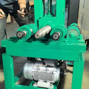 Máquina Dobladora de Tubos Cuadrados de Hierro Galvanizado Eléctrico para Estructuras de Invernaderos, Materiales de Construcción e Industria Automotriz - Product Image 3