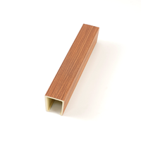 Faux plafond suspendu en WPC écologique, imperméable et haute résistance pour salon moderne et design de plafond de toit