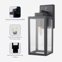 Vente chaude Noir Applique Murale Extérieure Étanche E27 Lumières avec Lumière Blanche Chaude Base en Aluminium et Diffuseur en Verre pour Jardin