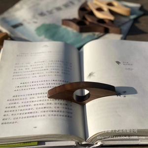 Wooden Book Page Clip Circular Walnut And Beech Wood Small Medium Large Modern Style <b>Bookmark</b> For Reading Gift - Product Image 4