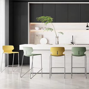 Tabourets de bar modernes, colorés, en plastique, durables, vibrants, peu encombrants et polyvalents pour cafés, bars et espaces domestiques - Product Image 5