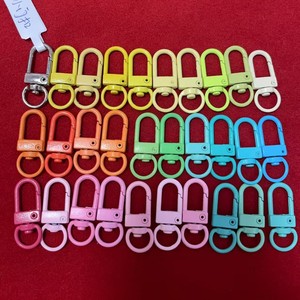 Porte-clés en métal coloré, forme ovale, léger, accessoire de bricolage, usage général - Product Image 1