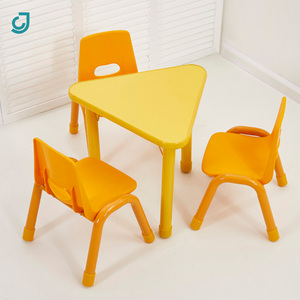 Table ronde pour enfants, bureaux colorés pour enfants, mobilier pour garderie, école, table pour enfants, table triangulaire - Product Image 4