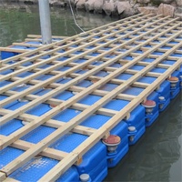 Plateforme flottante modulaire en cubes marins carrés en HDPE pour pontons, quais de jet ski et systèmes de ponts flottants