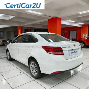 <span class=keywords><strong>Toyota</strong></span> Vitz/<span class=keywords><strong>Yaris</strong></span> <span class=keywords><strong>2017</strong></span>, conduite à gauche, berline R16, automatique, 1.5L essence, norme Euro V, excellent rendement énergétique, faible entretien - Product Image 1