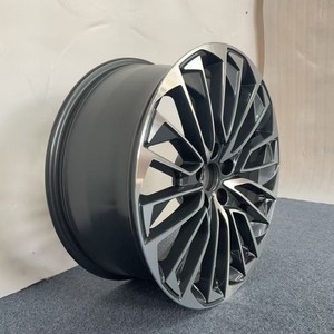 Nouvelles jantes en alliage d'aluminium de 19 pouces pour Audi A6, neuves, 19*8.5J ET40 avec plusieurs rayures - Product Image 3